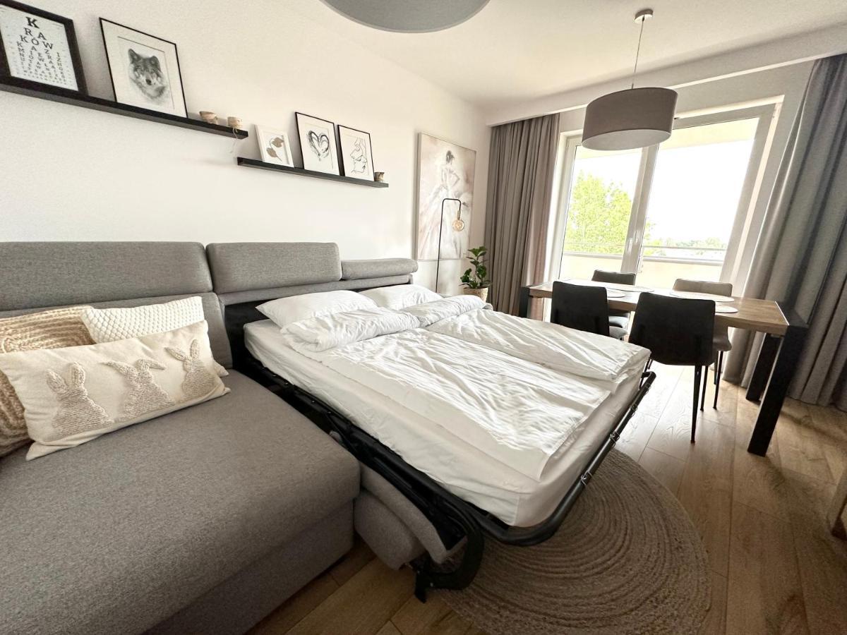 Zlota Nowa Huta Apartment Krakow Exterior photo